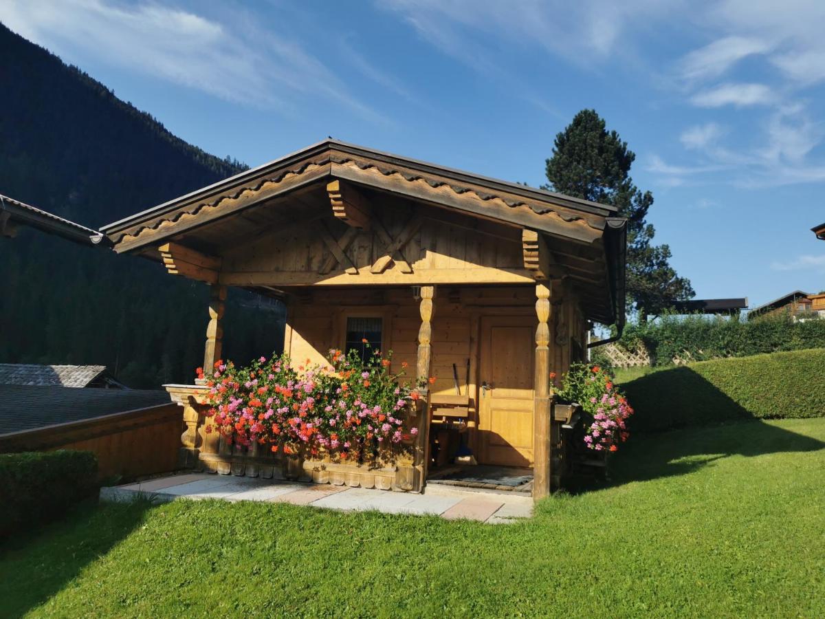 Haus Am Gletscher Neustift im Stubaital Luaran gambar