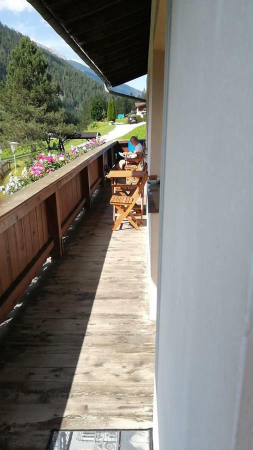 Haus Am Gletscher Neustift im Stubaital Luaran gambar